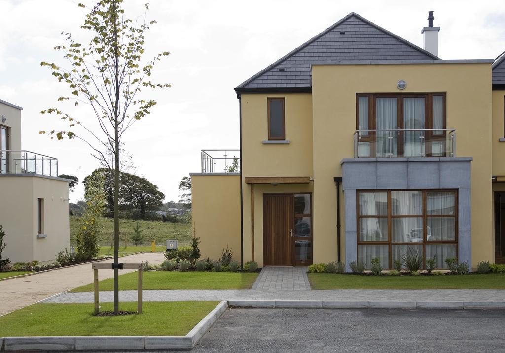 Waterford Castle Hotel Lodges ภายนอก รูปภาพ